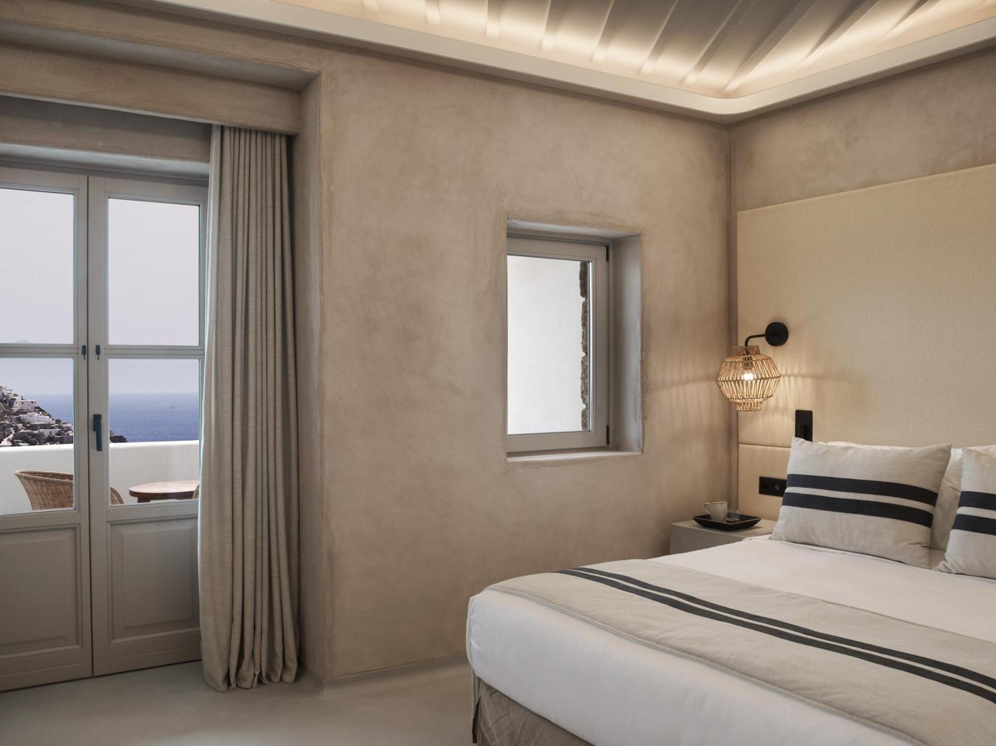 Yi Mykonos 4*
